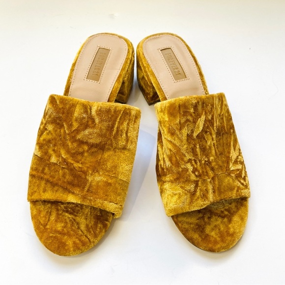 Forever 21 crushed velvet mules - Picture 2 of 5